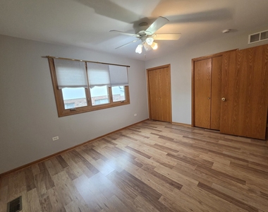 8112 Rutherford Drive - Photo Thumbnail 12