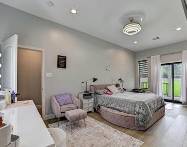 26511 Meadow Lane - Photo Thumbnail 32