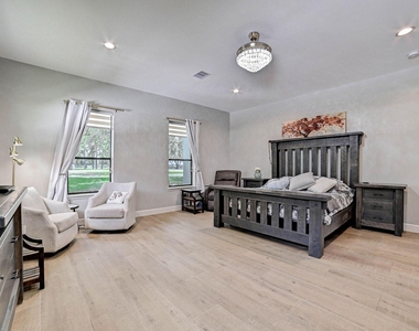 26511 Meadow Lane - Photo Thumbnail 16
