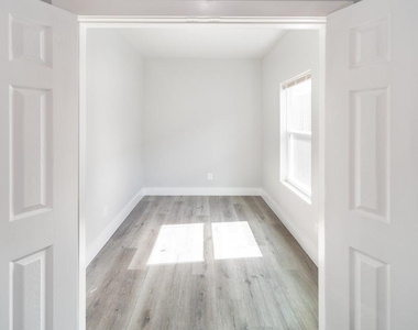 6918 Tommye Street - Photo Thumbnail 10