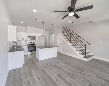 6918 Tommye Street - Photo Thumbnail 3