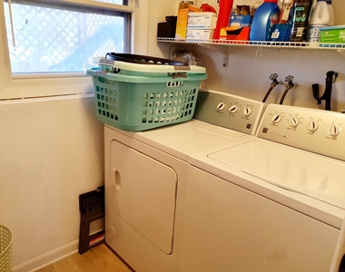 3535 Treaty Lane - Photo Thumbnail 16