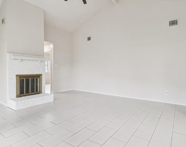 14067 Towneway Drive - Photo Thumbnail 7