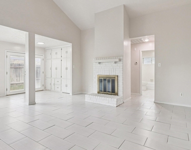 14067 Towneway Drive - Photo Thumbnail 6