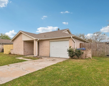 14067 Towneway Drive - Photo Thumbnail 14