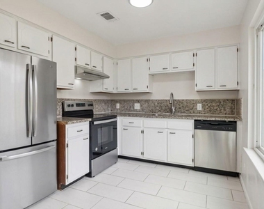 14067 Towneway Drive - Photo Thumbnail 10