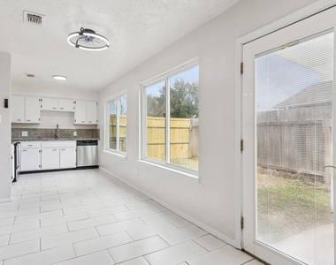 14067 Towneway Drive - Photo Thumbnail 8