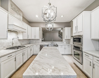 2711 Wallingford Pines - Photo Thumbnail 8