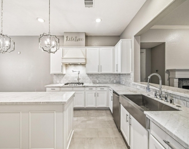 2711 Wallingford Pines - Photo Thumbnail 9