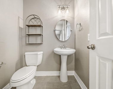 2711 Wallingford Pines - Photo Thumbnail 13