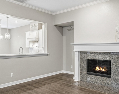 2711 Wallingford Pines - Photo Thumbnail 7