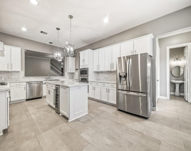 2711 Wallingford Pines - Photo Thumbnail 12