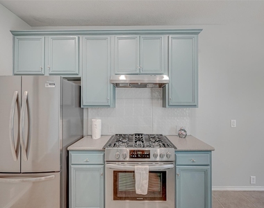 13600 Breton Ridge Street - Photo Thumbnail 23