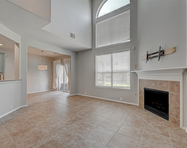 13600 Breton Ridge Street - Photo Thumbnail 10