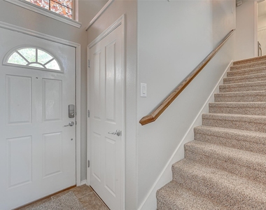 13600 Breton Ridge Street - Photo Thumbnail 8