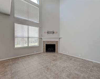 13600 Breton Ridge Street - Photo Thumbnail 11