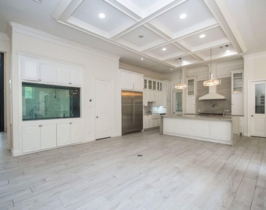422 Mignon Lane - Photo Thumbnail 5