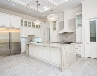 422 Mignon Lane - Photo Thumbnail 10