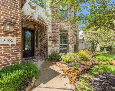 3402 Duplin Creek Drive - Photo Thumbnail 2