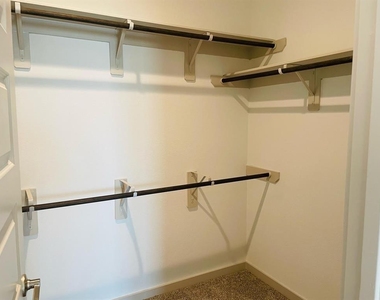 28935 Yukon River Court - Photo Thumbnail 7