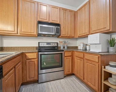 9200 Westheimer Road - Photo Thumbnail 4