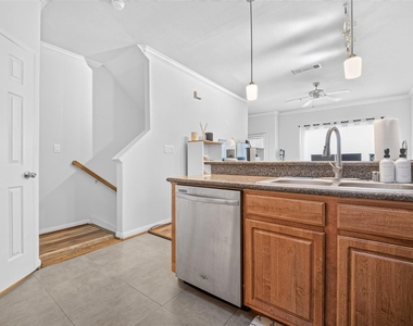 9200 Westheimer Road - Photo Thumbnail 5