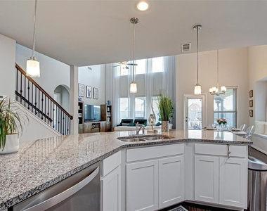 23811 Via Viale Dr - Photo Thumbnail 14