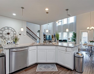 23811 Via Viale Dr - Photo Thumbnail 13