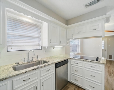 22406 Prince George Street - Photo Thumbnail 11