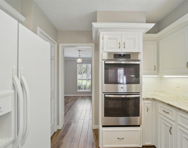 22406 Prince George Street - Photo Thumbnail 13