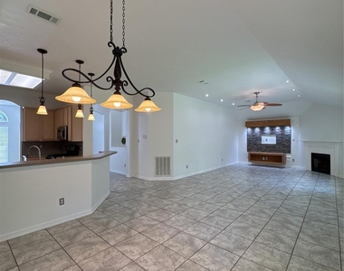 3210 Woodcreek Glen Lane - Photo Thumbnail 2