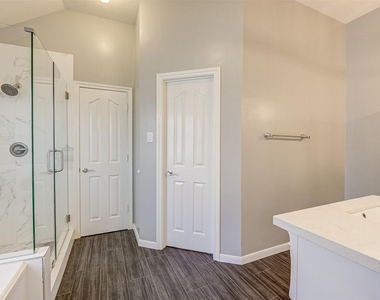 3718 Quarter Horse Trail - Photo Thumbnail 36