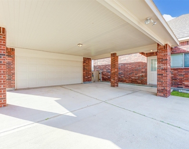 3718 Quarter Horse Trail - Photo Thumbnail 44