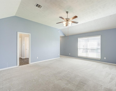 3718 Quarter Horse Trail - Photo Thumbnail 35