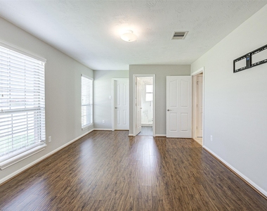 3718 Quarter Horse Trail - Photo Thumbnail 7