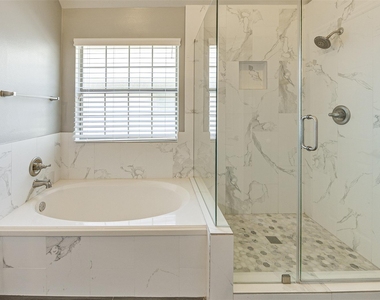 3718 Quarter Horse Trail - Photo Thumbnail 37