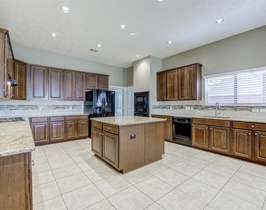 3718 Quarter Horse Trail - Photo Thumbnail 15