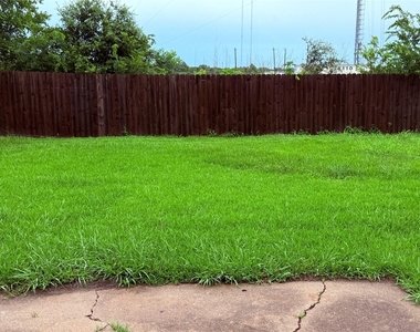 8307 Bird Meadow Lane - Photo Thumbnail 7