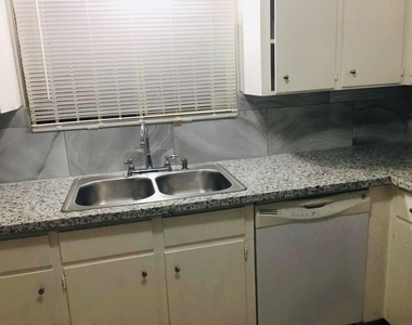 513 Cypress Avenue - Photo Thumbnail 22