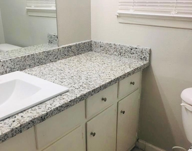 513 Cypress Avenue - Photo Thumbnail 7