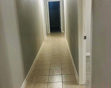 513 Cypress Avenue - Photo Thumbnail 17