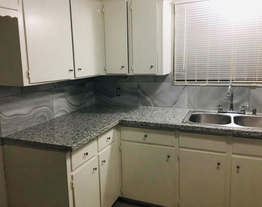 513 Cypress Avenue - Photo Thumbnail 13