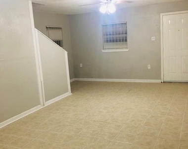513 Cypress Avenue - Photo Thumbnail 10