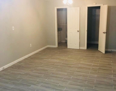 513 Cypress Avenue - Photo Thumbnail 9