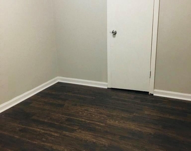 513 Cypress Avenue - Photo Thumbnail 14