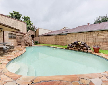 10850 Kirktown Drive - Photo Thumbnail 18