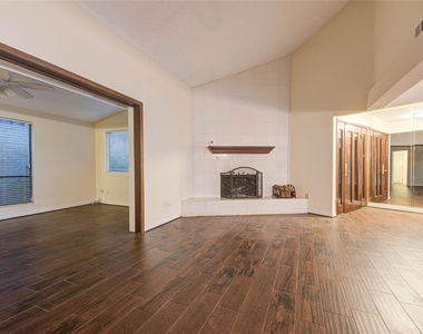 10850 Kirktown Drive - Photo Thumbnail 5