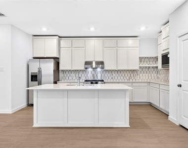 27447 Sunterra Village Drive - Photo Thumbnail 18