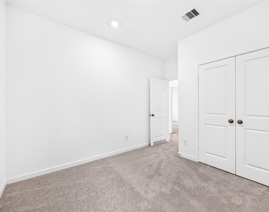 27447 Sunterra Village Drive - Photo Thumbnail 28