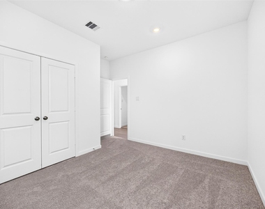 27447 Sunterra Village Drive - Photo Thumbnail 25